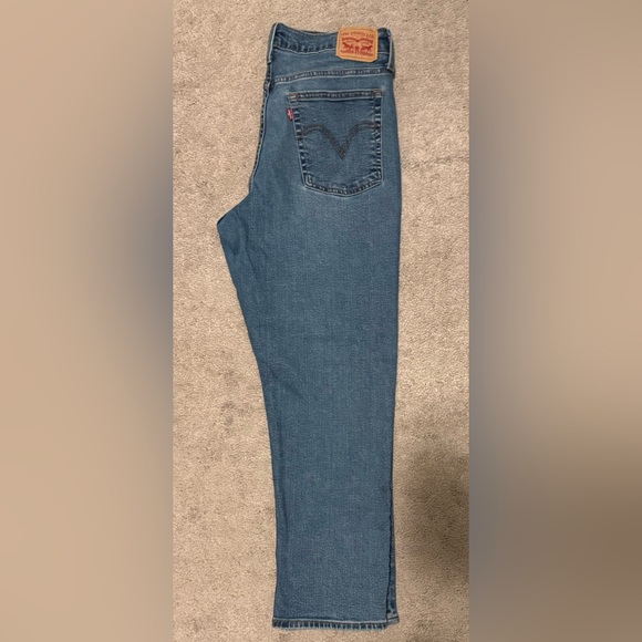 Levi's Women's Wedgie Straight Leg Blue Jeans - Picture 3 of 7